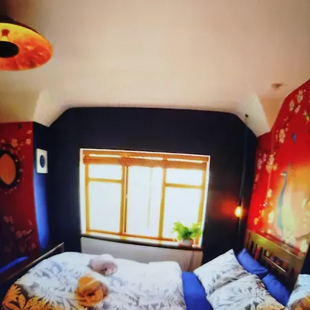 Javi Place 2ks Dublin