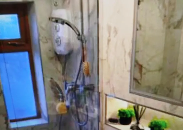 Javi Place 2ks 都柏林